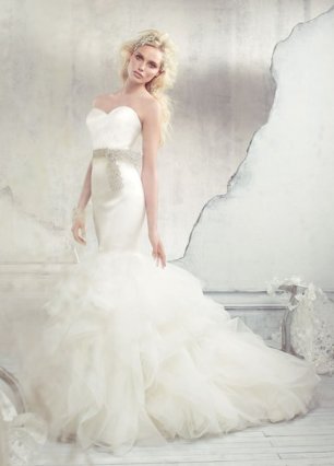 Платье невесты силуэта "русалка" с поясом