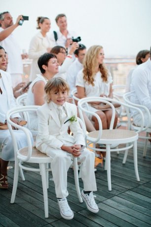 Гости на свадьбе