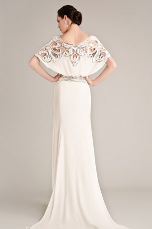 Платье невесты с фигурным декором