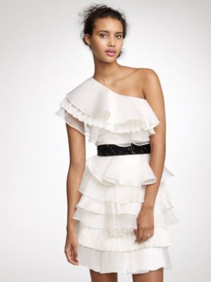 Платье невесты с асимметричной бретелью