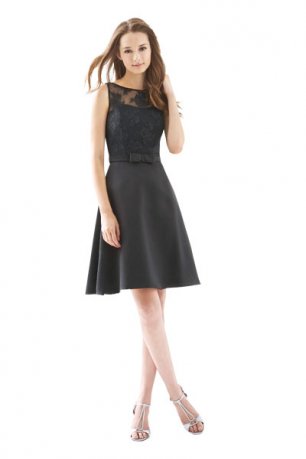 Женственное платье подружки невесты