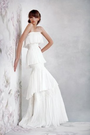 Многоярусное платье невесты