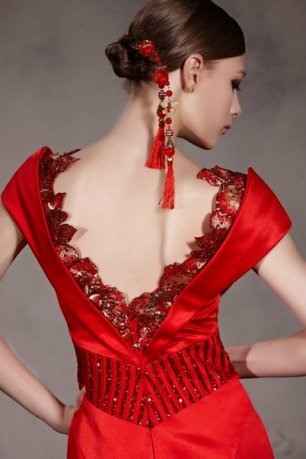 Эксцентричный образ невесты