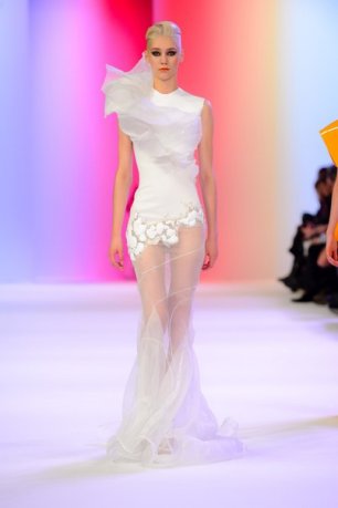 Экстравагантное платье невесты