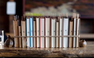 Книга - оригинальная деталь свадебного декора