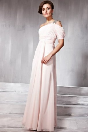 Платье невесты с мерцающим декором на бретели