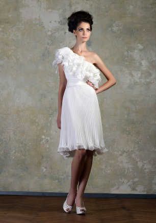 Гофрированное платье невесты