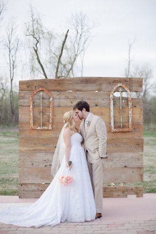 Фотозона на свадьбе