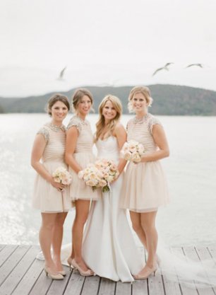 Невеста и подружки