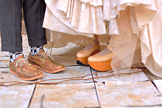Необычная свадьба, необычная обувь