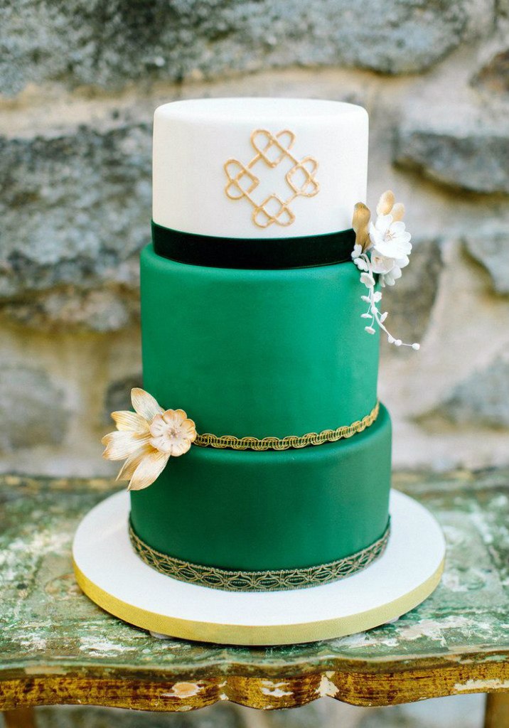 Торт в зеленом цвете
