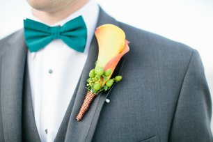 Аксессуары жениха бабочка в цвете морской волны