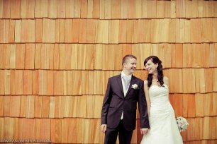 Свадьба Ирины и Артёма: фотосессия в книжном магазине