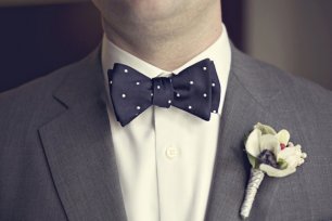 Бабочка жениха, образ жениха