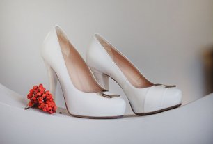 Рябиновая свадьба, туфли невесты