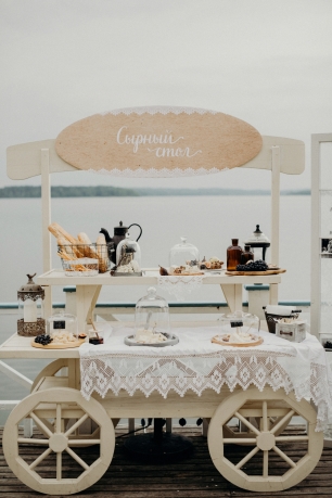 Элегантная свадьба Олеси и Андрея в бутик-отеле Seneshal