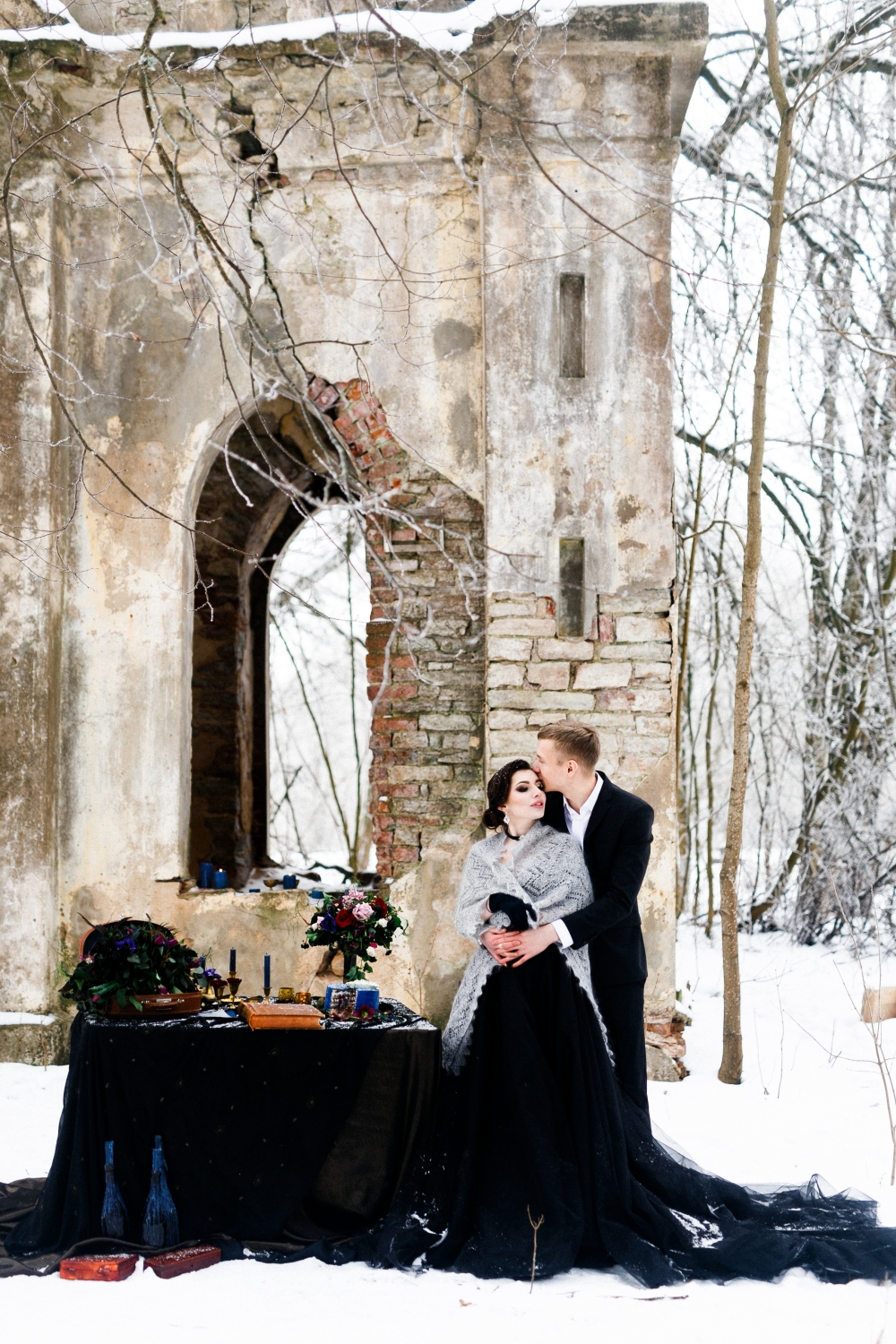 Готичная зимняя свадьба в стиле фильмов Тима Бертона