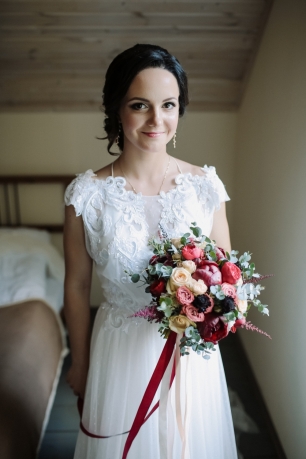 Надя и Леша. Романтика лесной глубинки