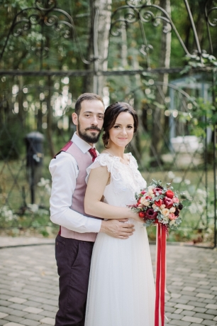 Надя и Леша. Романтика лесной глубинки