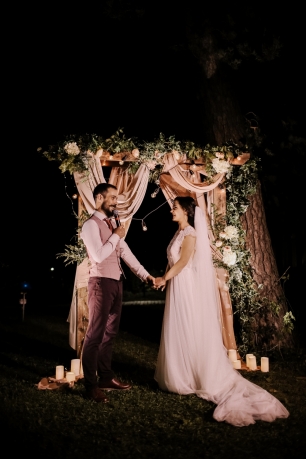 Надя и Леша. Романтика лесной глубинки