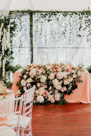 Свадьба Лены и Димы: "Люблю тебя как до космоса и обратно"