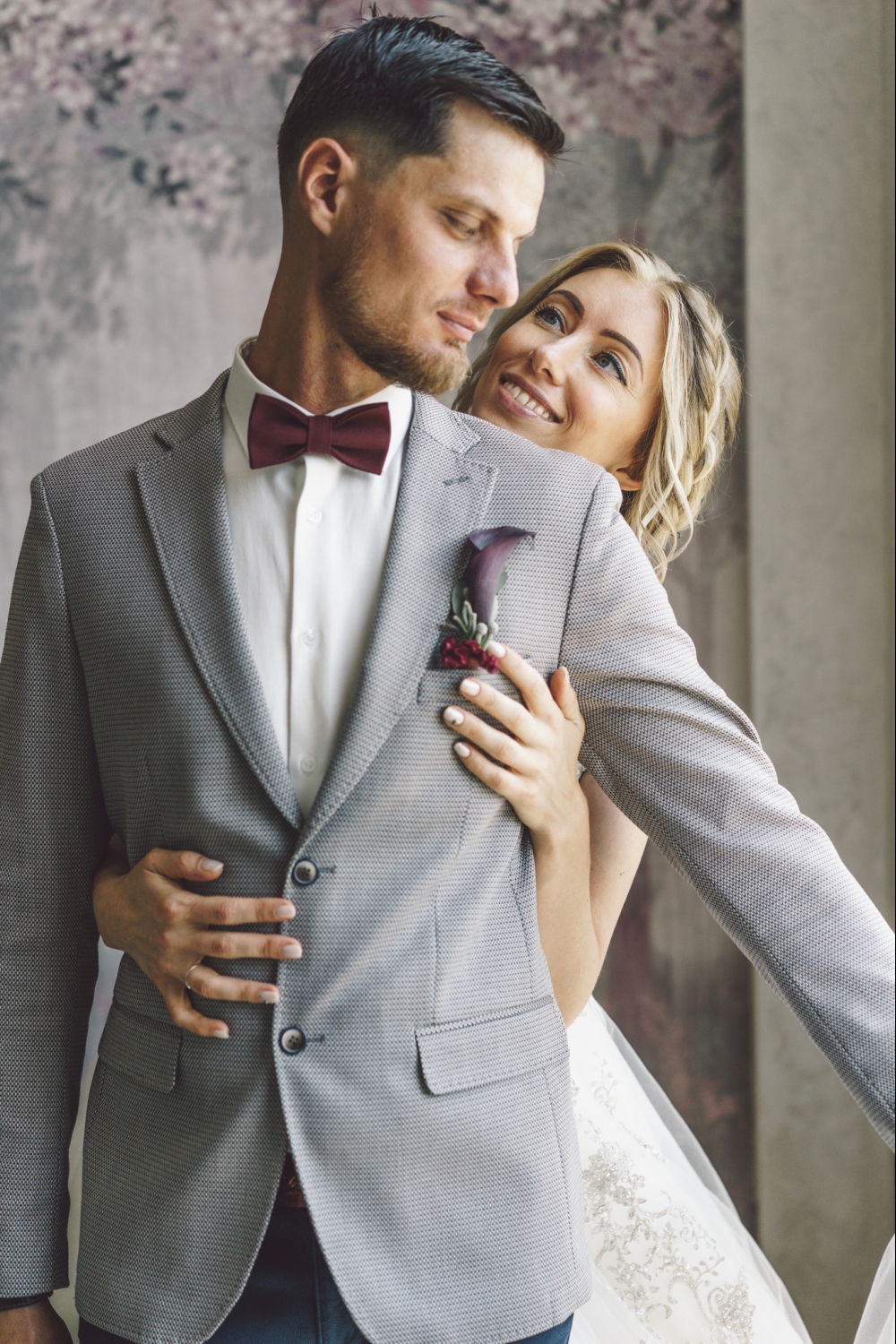 Свадебные костюмы для мужчин и женщин