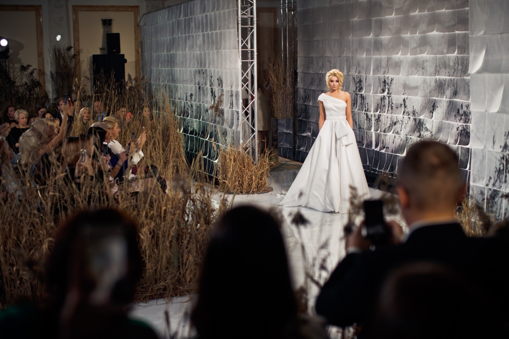 Показ L'avenir на White Sposa Fashion Day