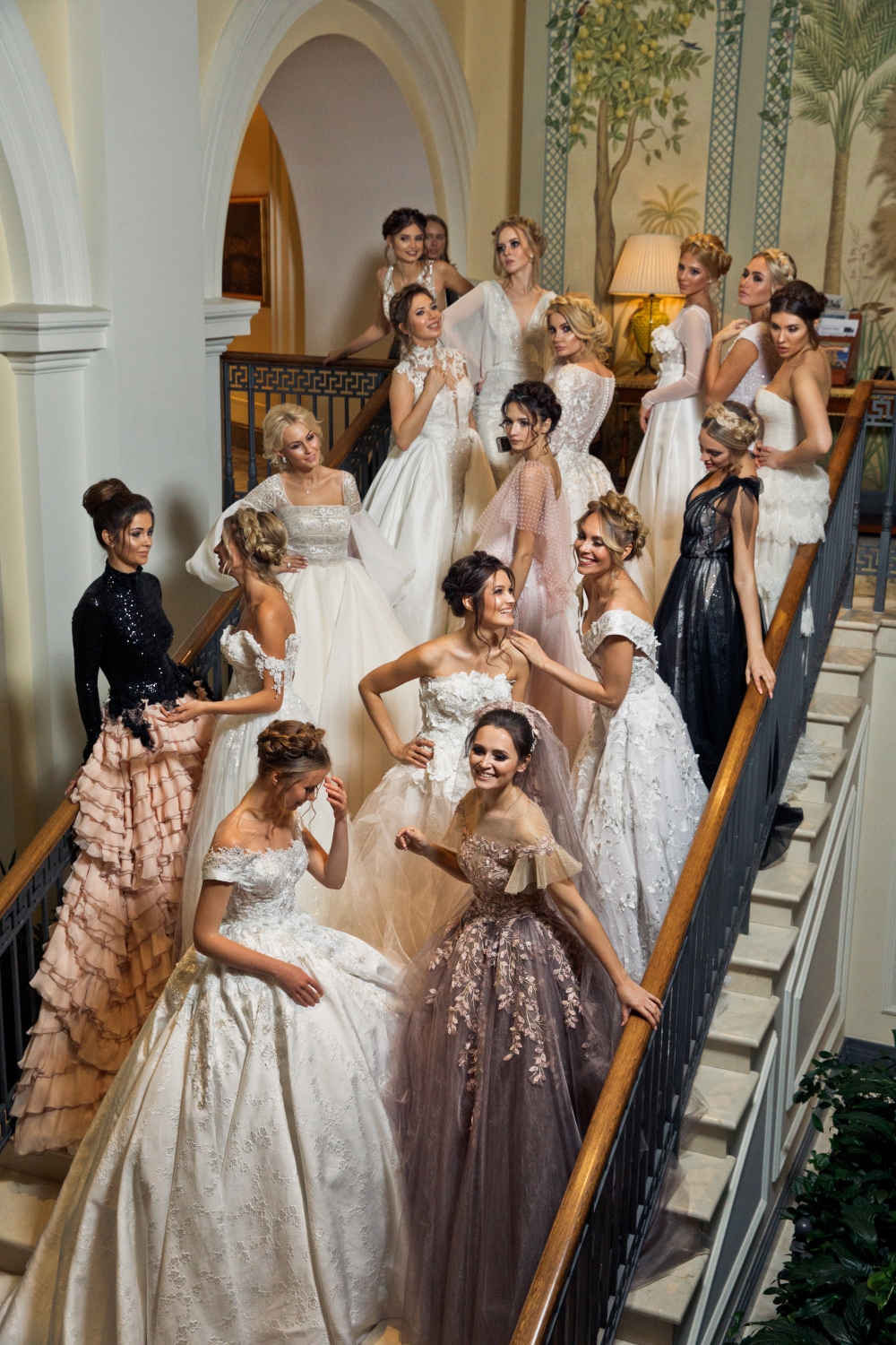 Показ L'avenir на White Sposa Fashion Day