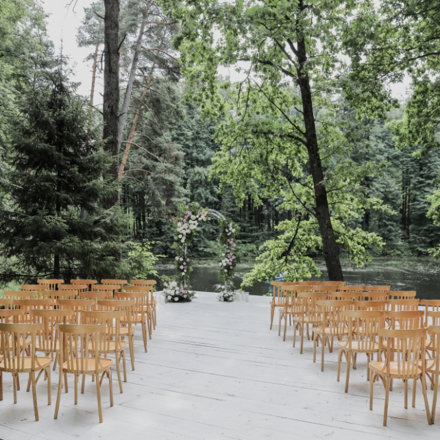 свадебная церемония в природных декорациях, организатор RUN THE SHOW AGENCY