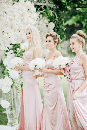 Подружки невесты на свадьбе в Ницце