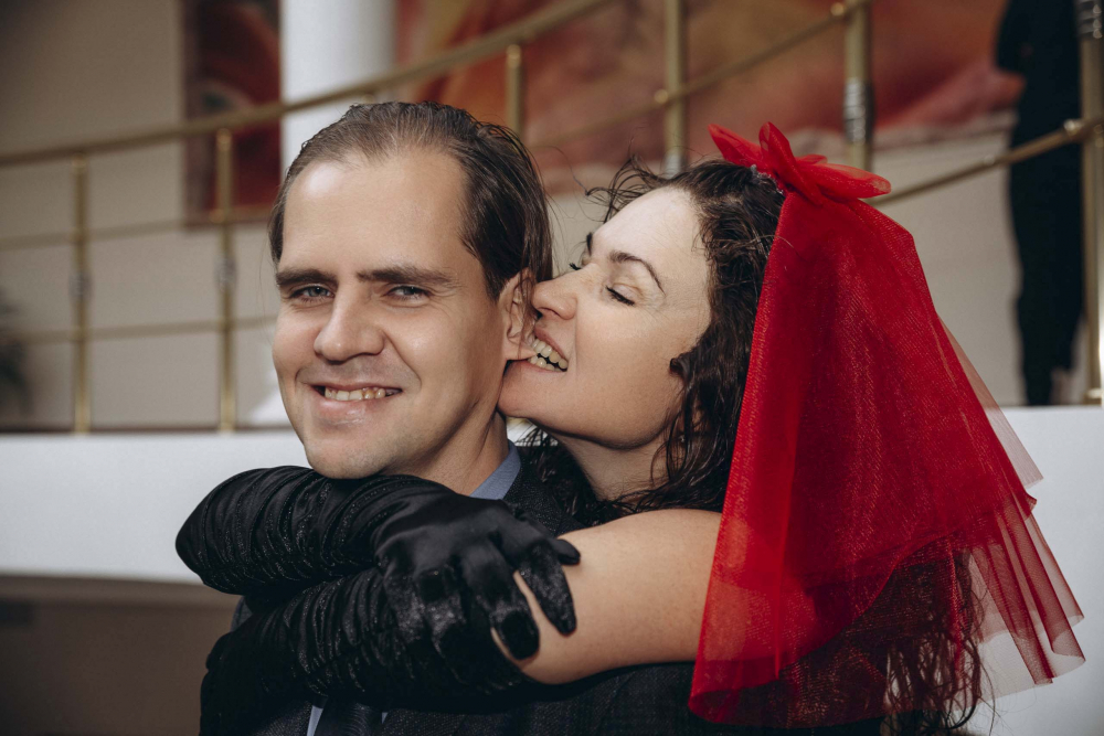 Красная свадьба Розы и Сергея в зимнем Санкт Петербурге.