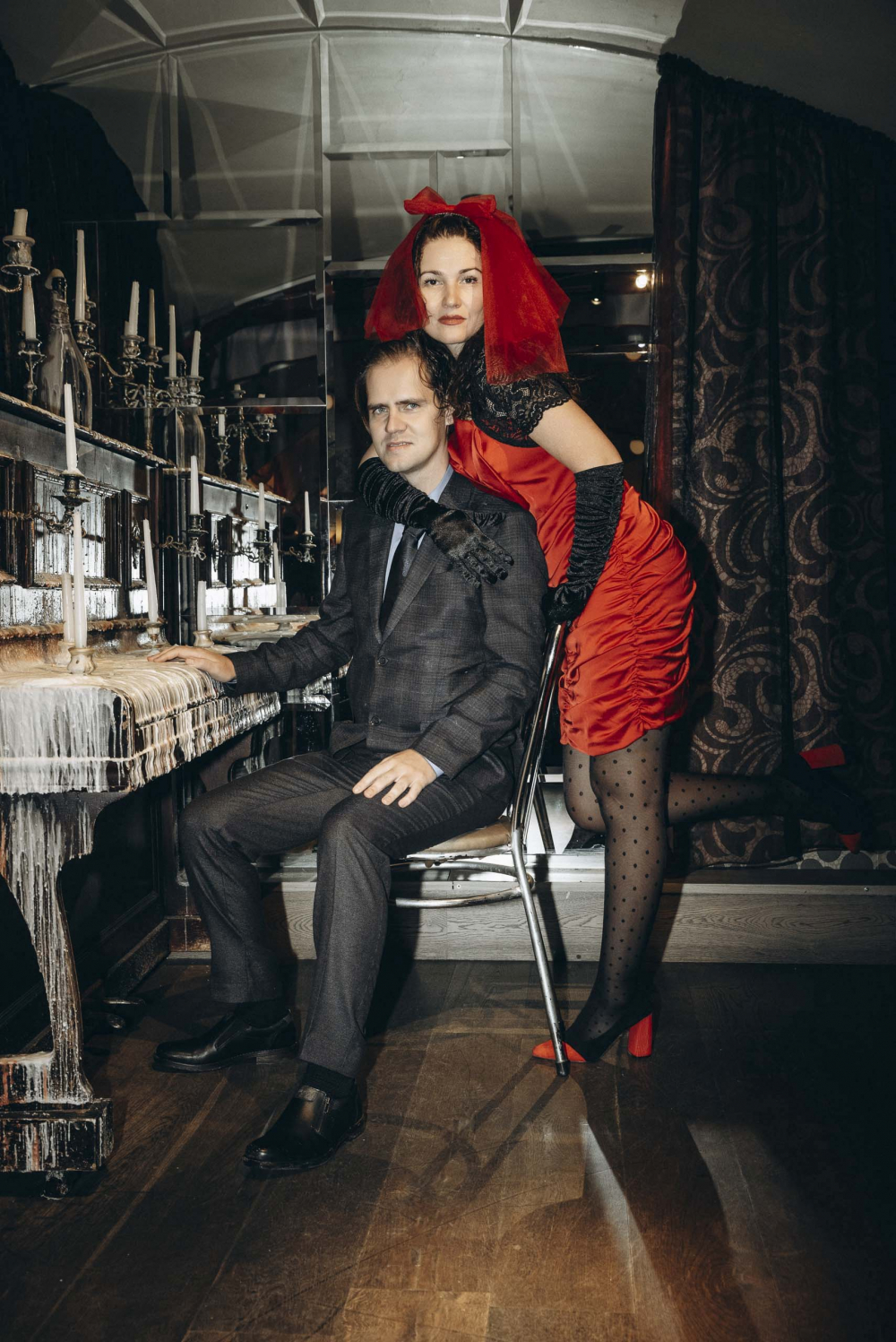 Красная свадьба Розы и Сергея в зимнем Санкт Петербурге.