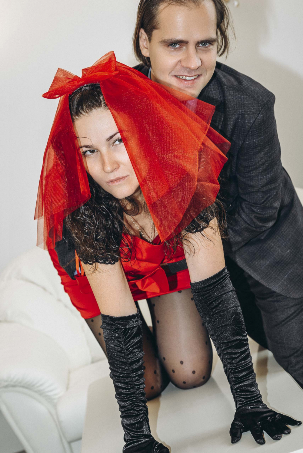 Красная свадьба Розы и Сергея в зимнем Санкт Петербурге.