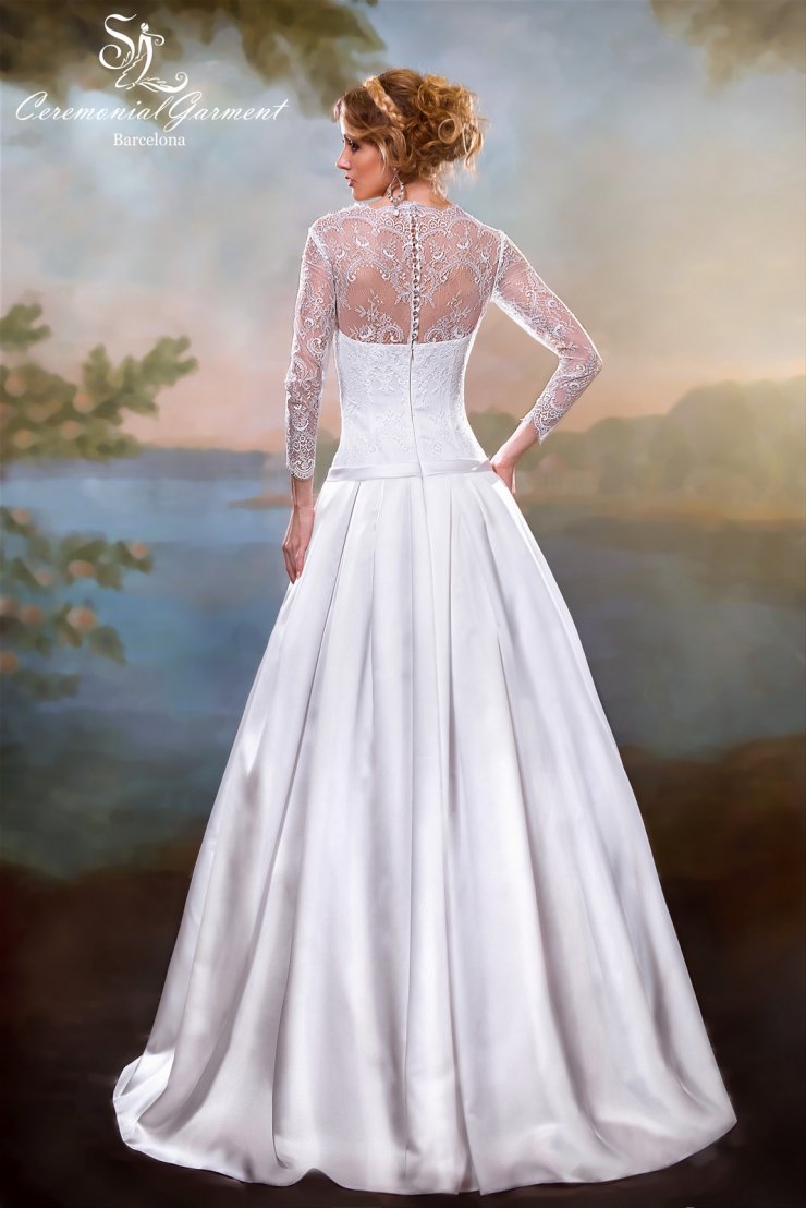 Коллекция "SL Ceremonial Garment Barcelona" 
Дизайнер Svetlana Lyalina