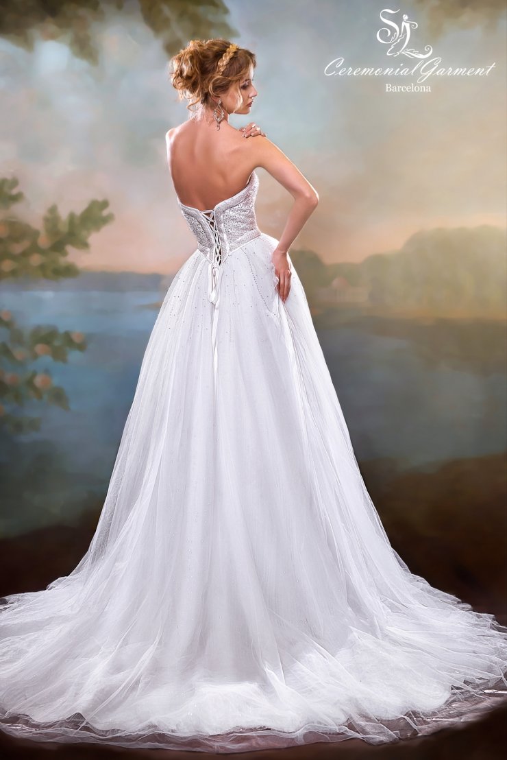 Коллекция "SL Ceremonial Garment Barcelona" 
Дизайнер Svetlana Lyalina