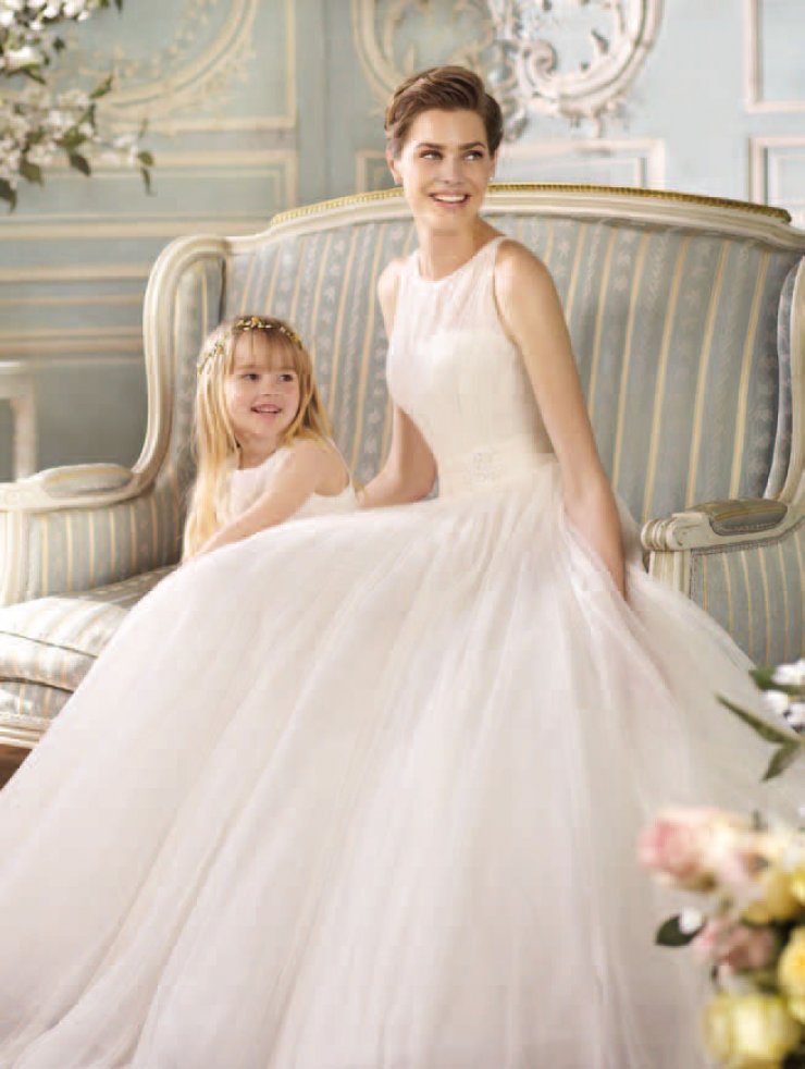 Свадебный бутик  SPOSA MODA 

г. Воронеж. ул.Фридриха  Энгельса  д. 11  

Ежедневно без перерыва с 10 до 19 

Воскресенье с 10 до 16 . 

предварительная запись по тел. +7(473) 239-07-97