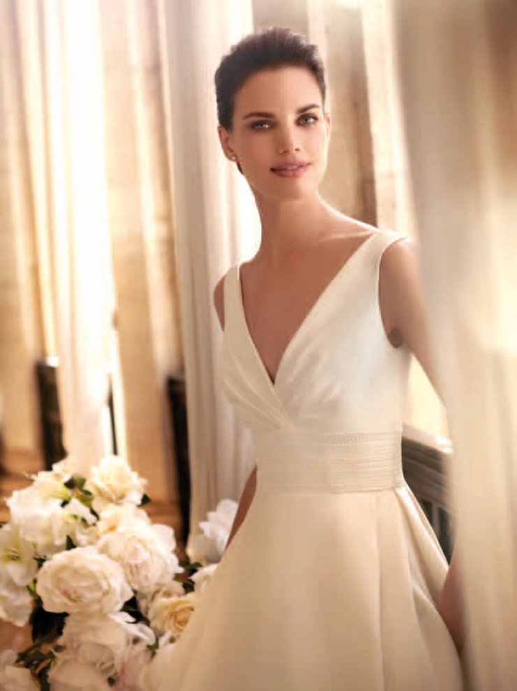 Свадебный бутик  SPOSA MODA 

г. Воронеж. ул.Фридриха  Энгельса  д. 11  

Ежедневно без перерыва с 10 до 19 

Воскресенье с 10 до 16 . 

предварительная запись по тел. +7(473) 239-07-97