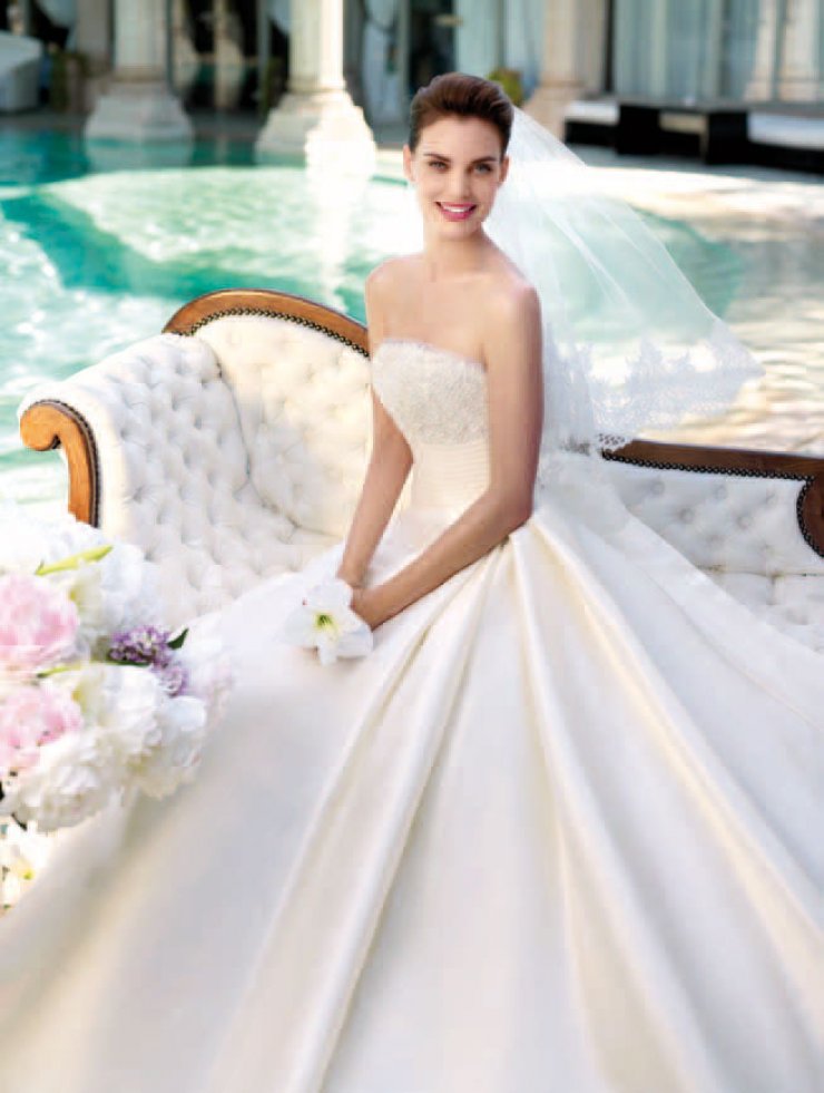 Свадебный бутик  SPOSA MODA 

г. Воронеж. ул.Фридриха  Энгельса  д. 11  

Ежедневно без перерыва с 10 до 19 

Воскресенье с 10 до 16 . 

предварительная запись по тел. +7(473) 239-07-97