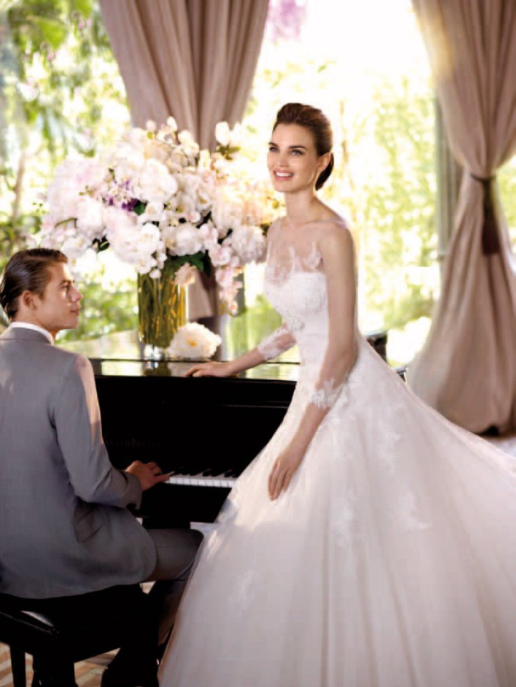 Свадебный бутик  SPOSA MODA 

г. Воронеж. ул.Фридриха  Энгельса  д. 11  

Ежедневно без перерыва с 10 до 19 

Воскресенье с 10 до 16 . 

предварительная запись по тел. +7(473) 239-07-97