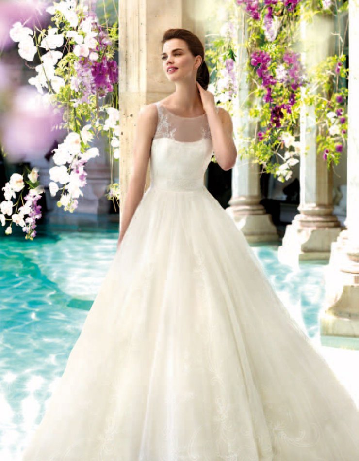 Свадебный бутик  SPOSA MODA 

г. Воронеж. ул.Фридриха  Энгельса  д. 11  

Ежедневно без перерыва с 10 до 19 

Воскресенье с 10 до 16 . 

предварительная запись по тел. +7(473) 239-07-97