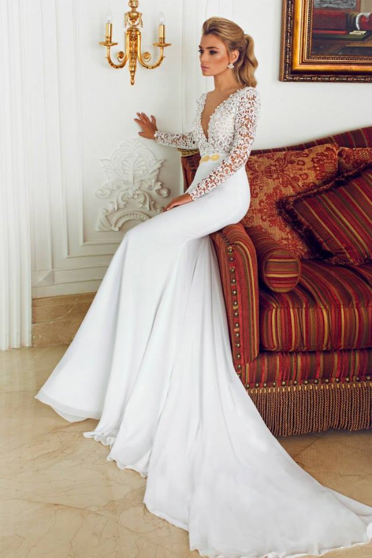 Свадебное платье с одним рукавом длинным