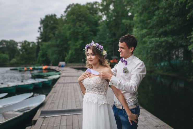 Организатор – Oros Wedding
Фото - Фотогруппа Шоколад
Видео - Илья Дедков
Декор - Bridge decor
Флористика - Цветочная лавка FIORELLINO
Платье - Пион свадебная мастерская
Макияж и прическа - Вероника Харламова
Бабочка - GARCON
Сладости - Rabbit's Kitchen