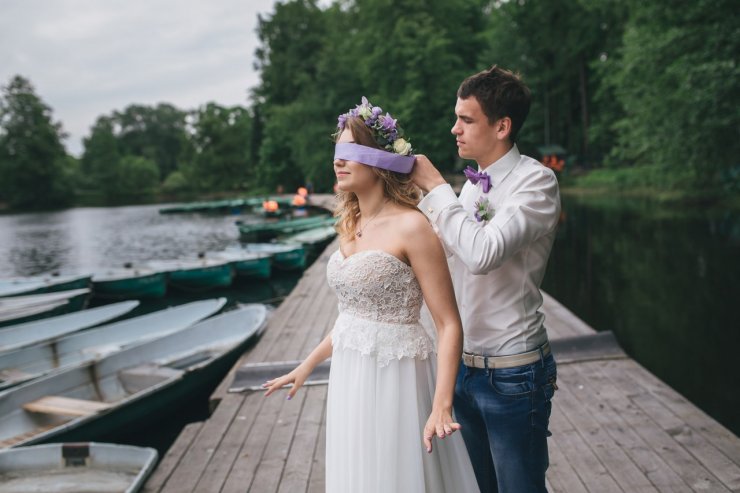 Организатор – Oros Wedding
Фото - Фотогруппа Шоколад
Видео - Илья Дедков
Декор - Bridge decor
Флористика - Цветочная лавка FIORELLINO
Платье - Пион свадебная мастерская
Макияж и прическа - Вероника Харламова
Бабочка - GARCON
Сладости - Rabbit's Kitchen