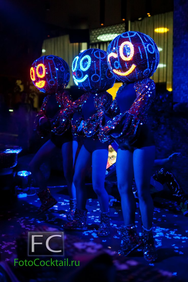 Veden`ev Show
www.show-mix.ru
+7-926-577-35-54
Эффектные костюмированные номера для любого торжества! 