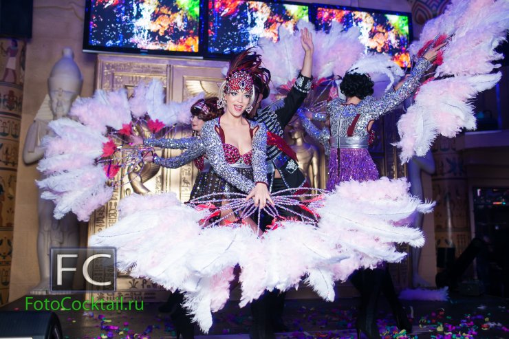 Veden`ev Show
www.show-mix.ru
+7-926-577-35-54
Эффектные костюмированные номера для любого торжества! 