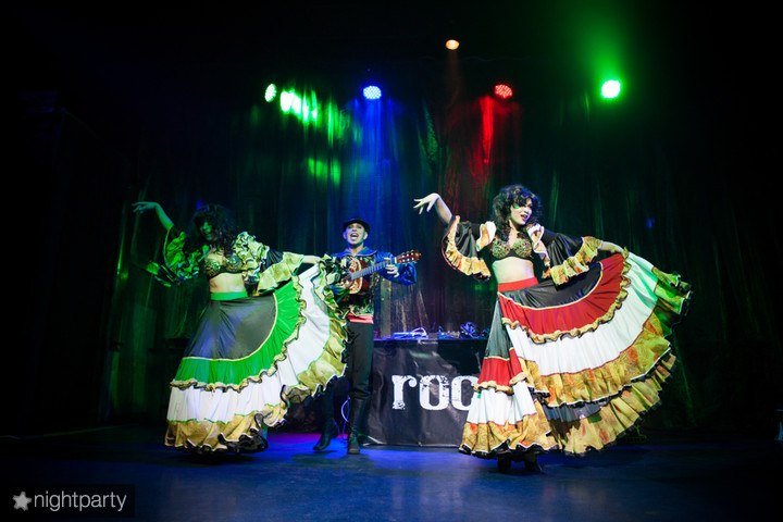 Veden`ev Show
www.show-mix.ru
+7-926-577-35-54
Эффектные костюмированные номера для любого торжества! 
