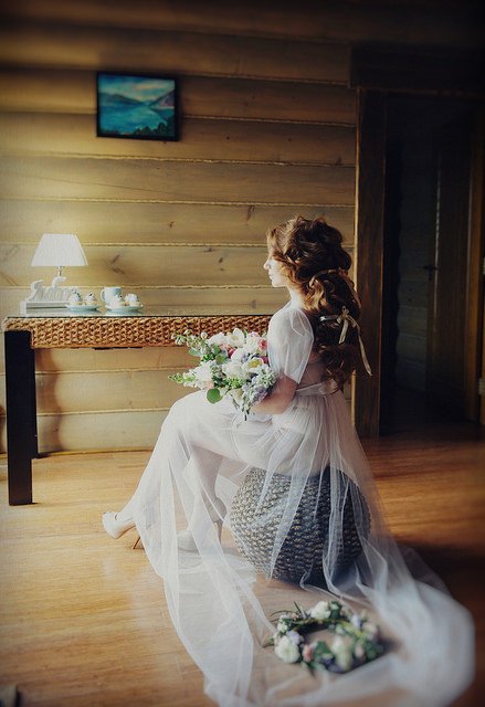 Фотографии https://www.instagram.com/kukla_pa/
Флористика https://www.instagram.com/florist_kate/ 
Свадебный стилист https://www.instagram.com/kseniyaermoshina/