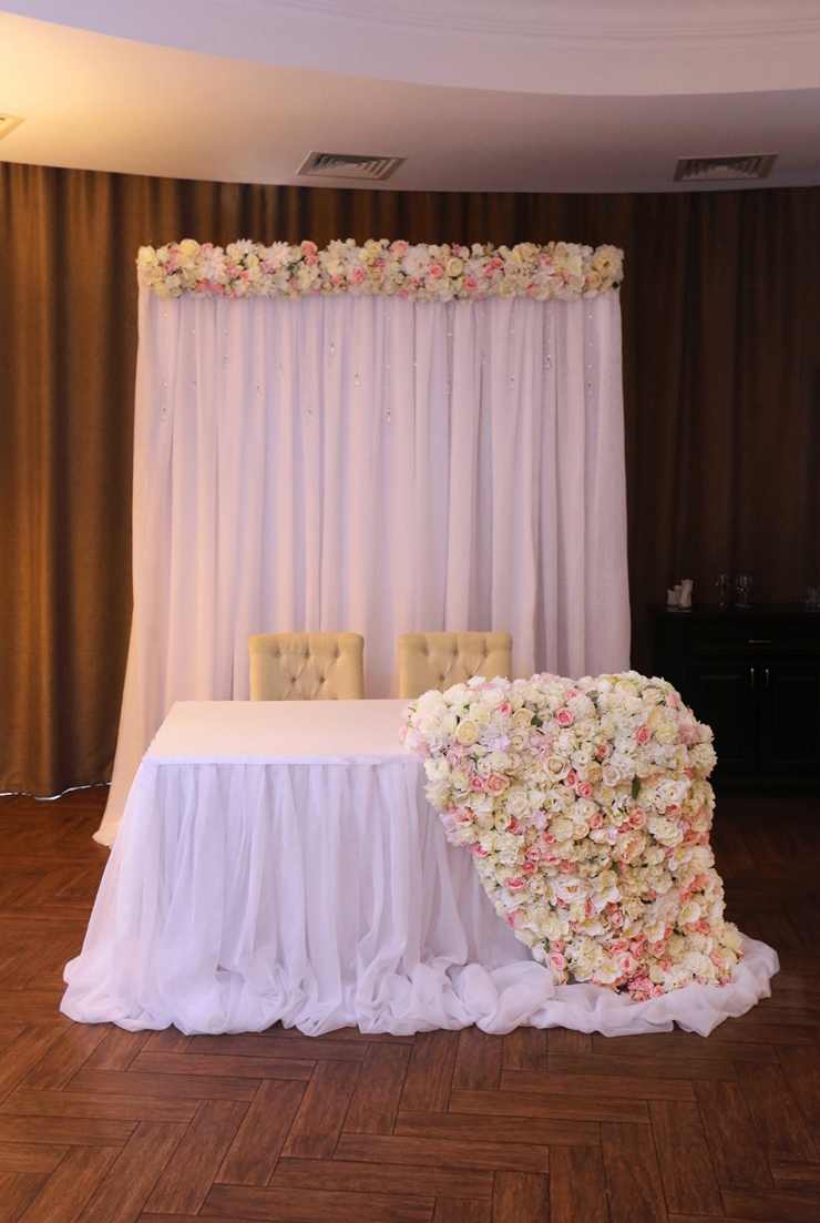 Оформление стола на свадьбу жениха и невесты