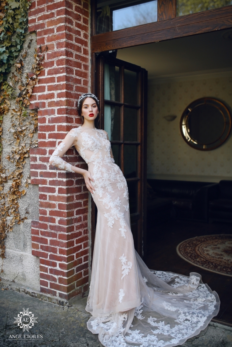 Alma http://svadbaveka.com/dress/dlinnyi-rukav/alma