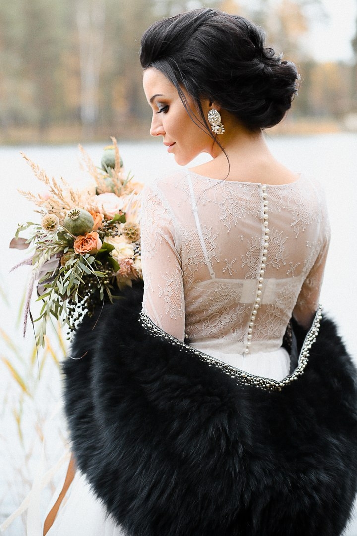 Флористика и декор S.A.M.flowers. 
Фотограф Мария Апрельская 
Видеограф Олег Карпов 
Макияж и причёска Ольга Андреева 
Стилист, шоппер Катерина Фишер